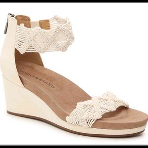 Lucky Brand sandals size 9m